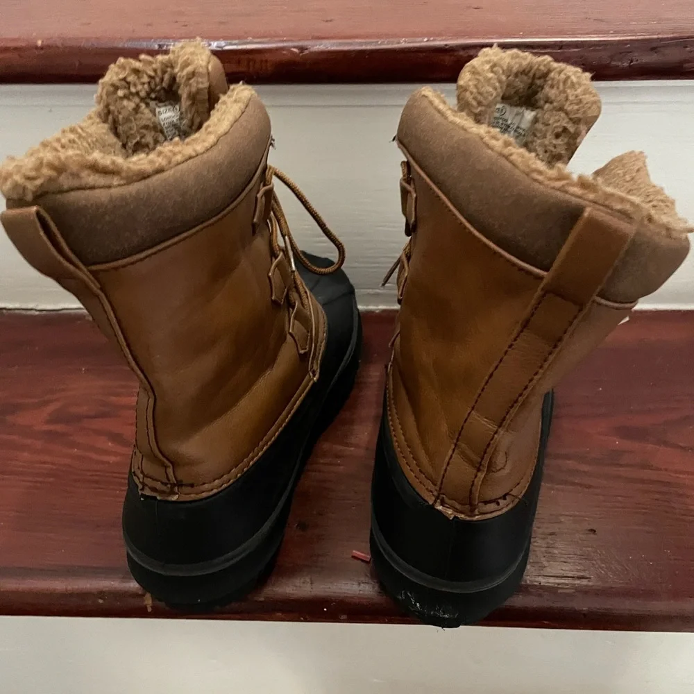London Fog Brown and Black Snow Boots Kids size 5